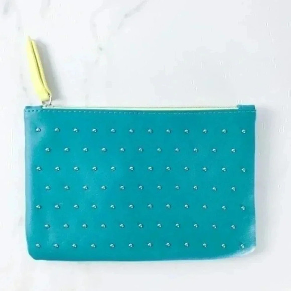 Ipsy - March 2019 - Studded Beauty Bag - Picture 1 of 1